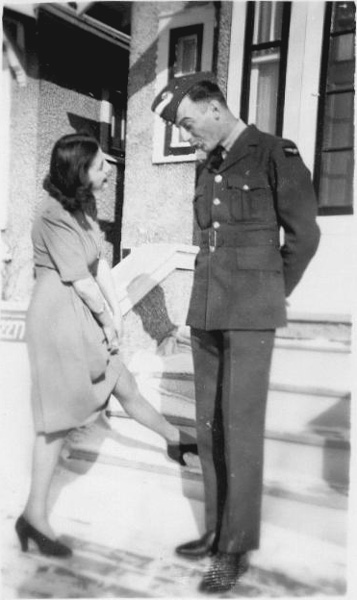 1940CliffBabeReginaBertha2.jpg