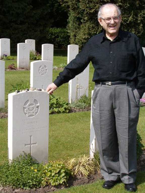 CLIFFORD-SHNIER-CEMETERY-008.jpg