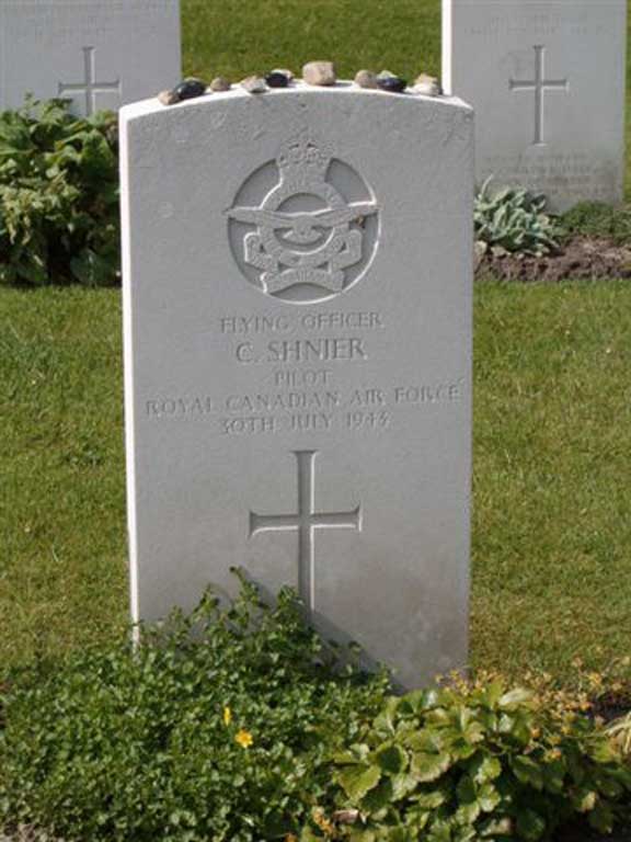 CLIFFORD-SHNIER-CEMETERY-011.jpg